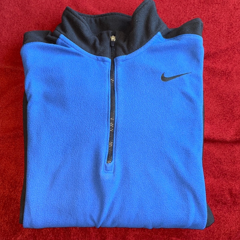 NIKE Therma-fit